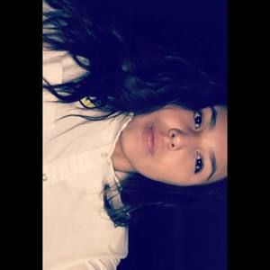 Meet your Posher, Stacy